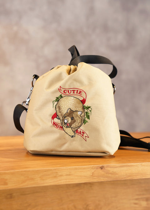 巾着バッグ 「CUTIE WOMBAT」刺繍 NOOKNOOK