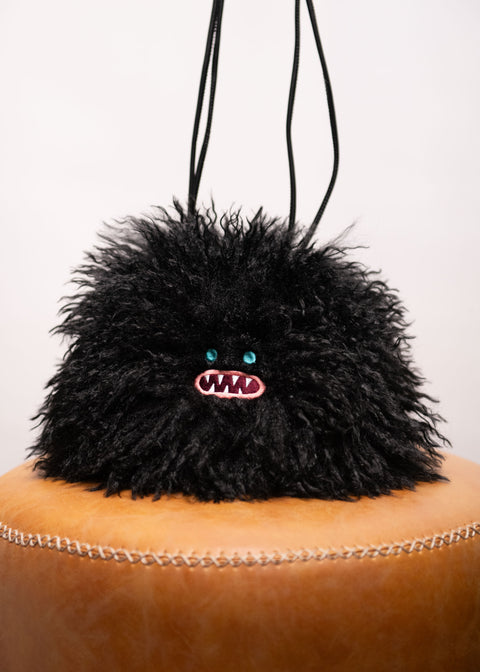 【当日発送】Paafy Nibbles ロングファー 刺繍 巾着バッグ honok