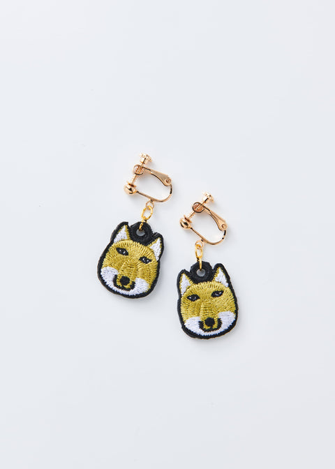「チベットスナギツネ」刺繍ピアス/イヤリング honok