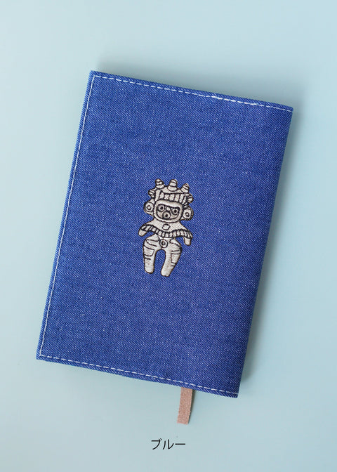 【文庫サイズ】「みみずく土偶」刺繍 ブックカバー honok