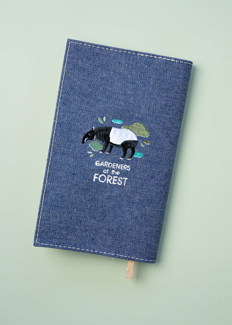 【新書サイズ】マレーバク「GARDENERS of the FOREST」刺繍ブックカバー honok