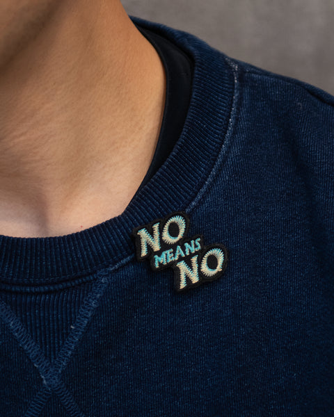 2個セット「NO MEANS NO」 刺繍 ピンバッジ honok