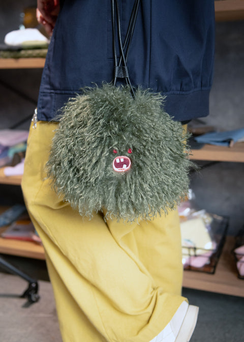 【当日発送】Paafy Nibbles ロングファー 刺繍 巾着バッグ honok