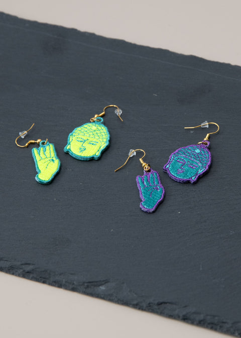 「阿弥陀仏」刺繍ピアス/イヤリング honok
