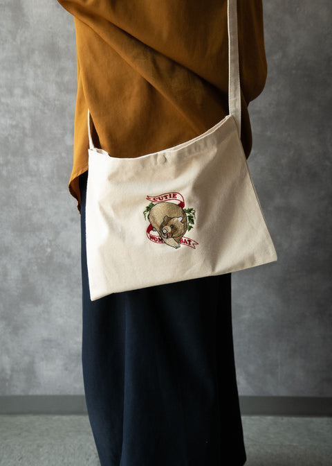 「CUTIE WOMBAT」刺繍 サコッシュ Nook Nook