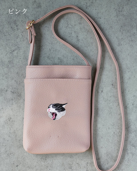 ハチワレ スマホバッグ 刺繍 ポーチ ベルト調整可能