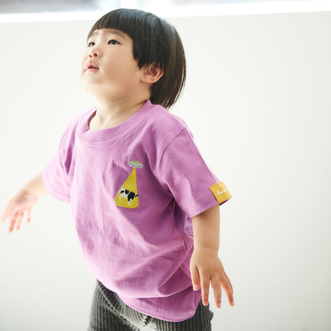 アブダクションされる牛 Tシャツ キッズ 刺繍 honok