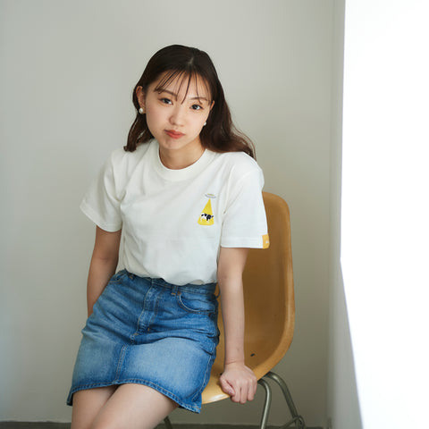 アブダクションされる牛 刺繍 Tシャツ honok