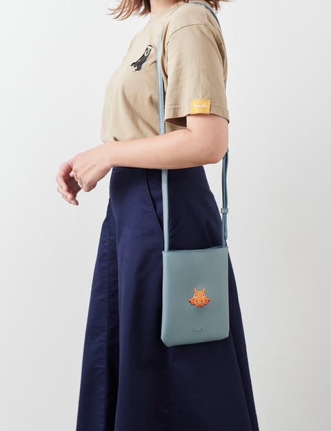 ワンポイント刺繍 スマホバッグ 刺繍 ポーチ