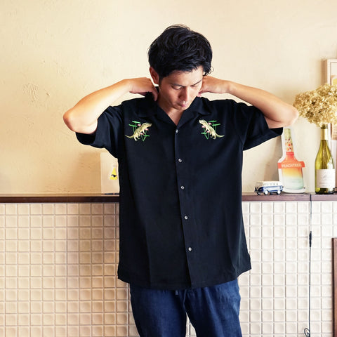 「睡蓮と鰐」 刺繍 シルキーオープン半袖シャツ honok
