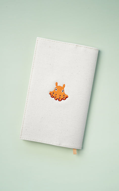 【新書サイズ】ワンポイント刺繍ブックカバー 日本製 honok