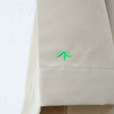 「ジャンプする虎」刺繍 シルキーオープン半袖シャツ honok