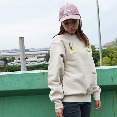 「ジャンプする虎」刺繍 トレーナー 裏起毛 honok
