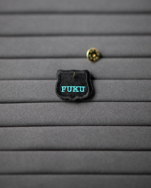 刺繍ピンバッジ  五月山 ウォンバット「フク」Nook Nook
