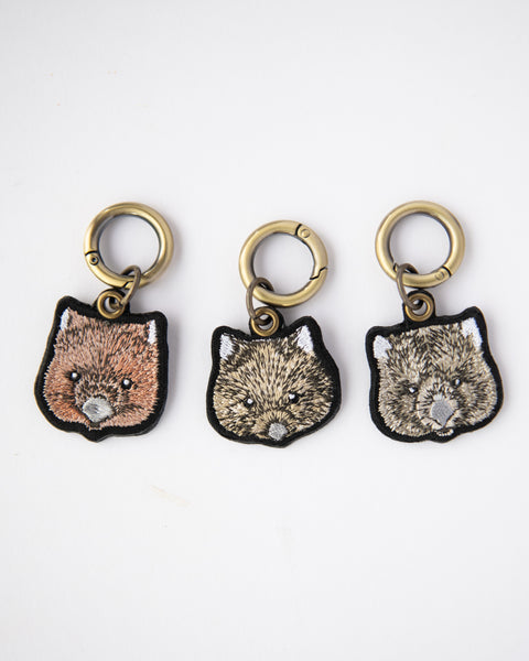 3匹セット ウォンバット「ワイン ユキ フク」刺繍キーホルダー ギフト NookNook