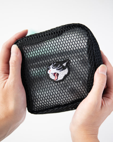 あくびハチワレ猫 刺繍 メッシュポーチ／ ミニポーチ 2個セット　かわいい レディース メンズ 小物入れ アクセサリーケース コスメポーチ 旅行用 プレゼントにも◎