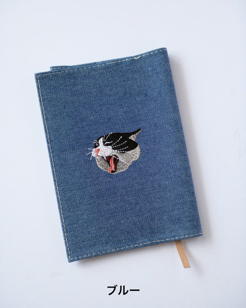 【新書サイズ】ハチワレ ブックカバー 新書版サイズ あくびする猫 刺繍 ブックカバー 日本製 honok