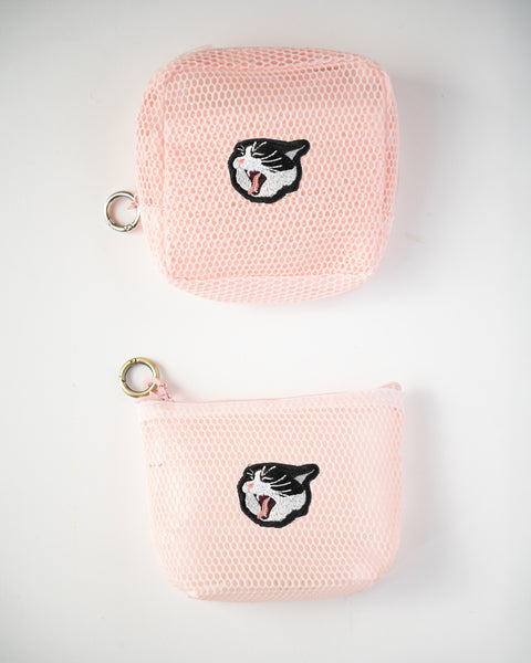 あくびハチワレ猫 刺繍 メッシュポーチ／ ミニポーチ 2個セット　かわいい レディース メンズ 小物入れ アクセサリーケース コスメポーチ 旅行用 プレゼントにも◎