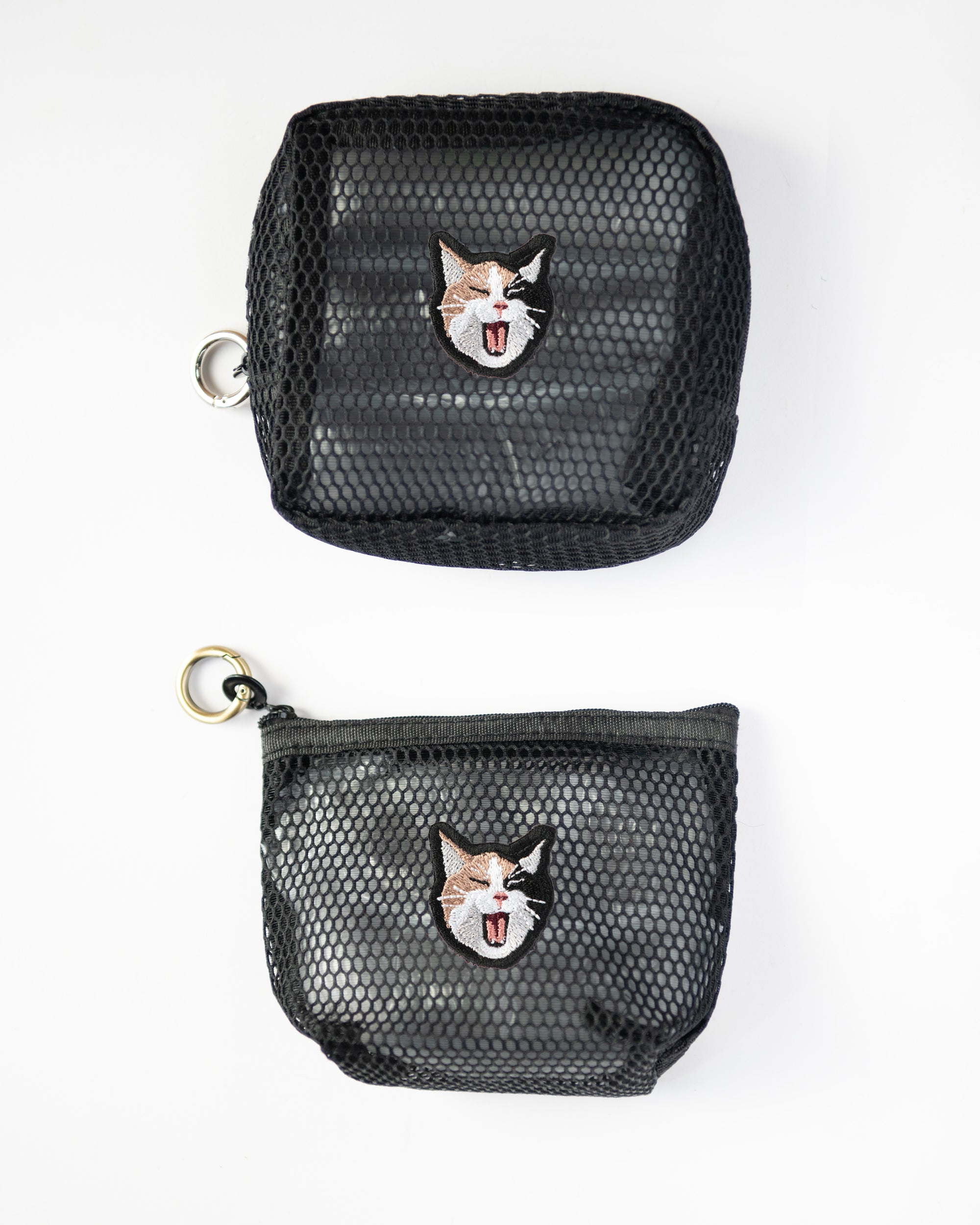 B6サイズ対応・刺繍デザインブックカバー｜honok限定クーポン